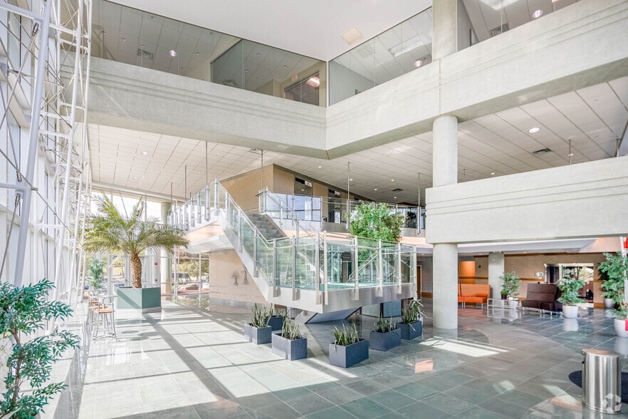 More Photos Of 2100 Georgetowne Dr, Sewickley Office For Lease