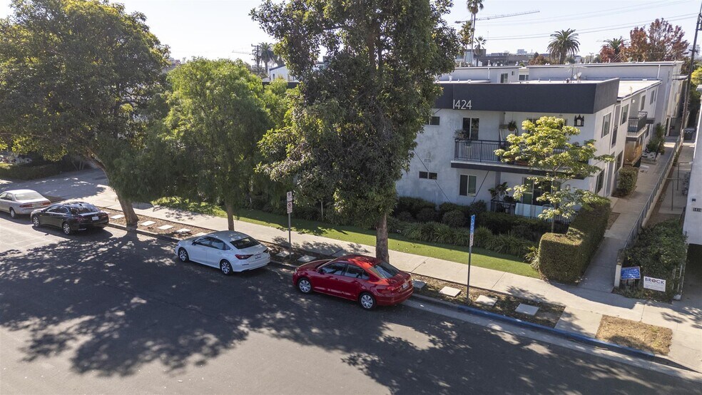 More Photos Of 1428 12th St, Santa Monica Apartments For Sale
