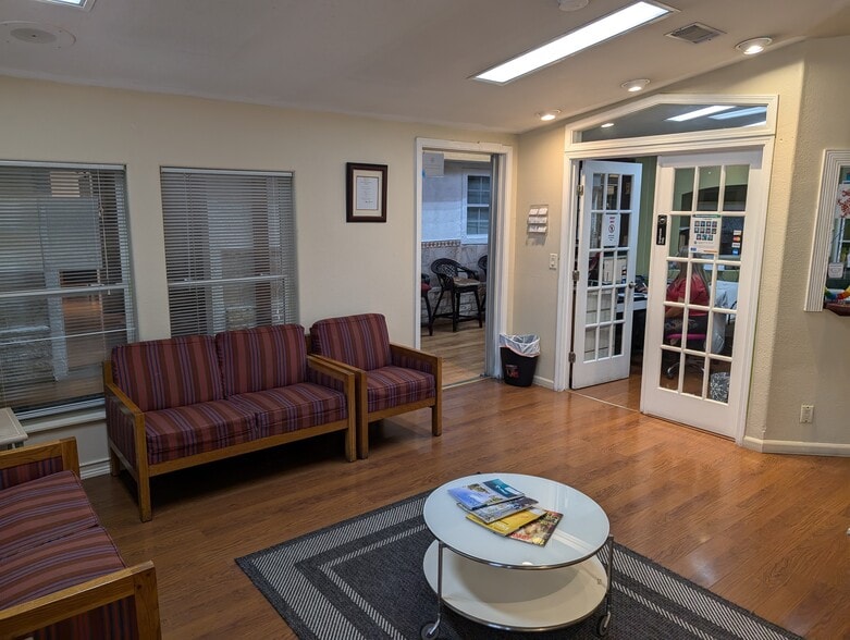 More Photos Of 1707 Fortview Rd, Austin Medical For Sale
