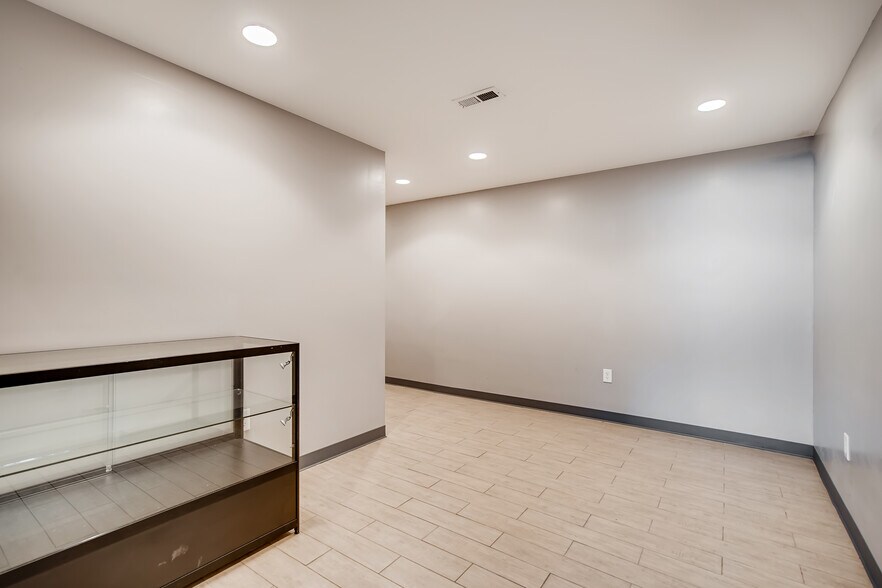 More Photos Of 7580 Sheridan Blvd, Westminster Storefront For Sale