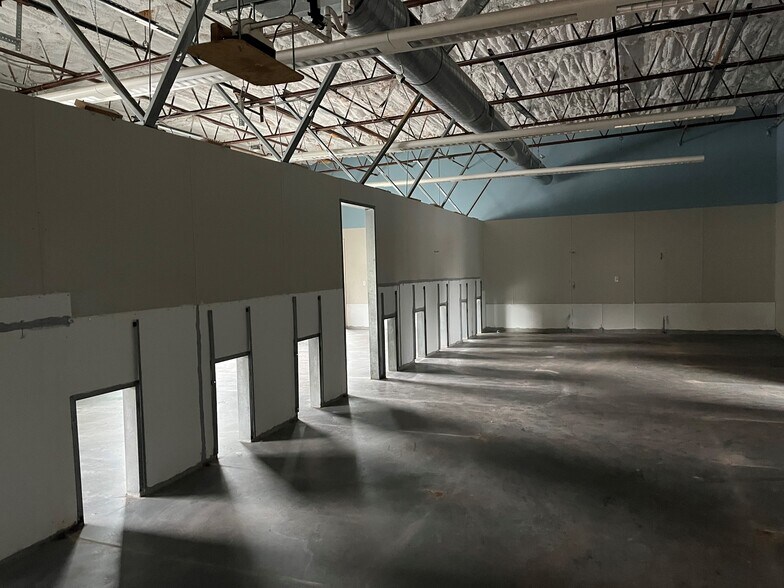 More Photos Of 7661-7671 Beth Bath Pike, Bath Warehouse For Lease