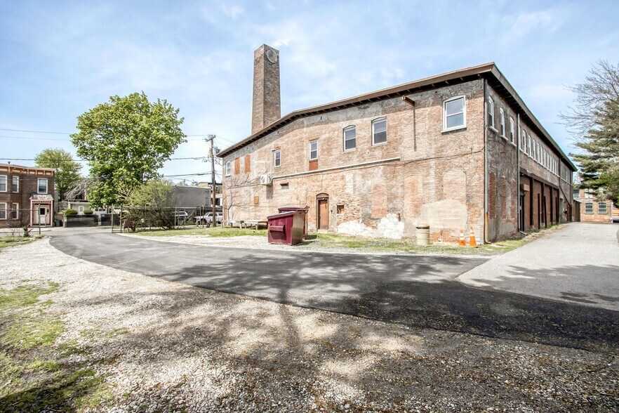 More Photos Of 24 Johnes St, Newburgh Light Manufacturing For Lease