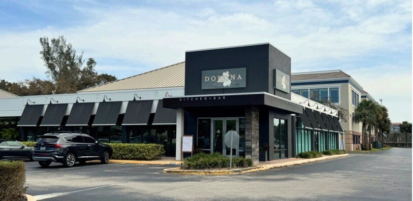 More Photos Of 2104-2184 Tamiami Trl N, Naples Storefront For Lease