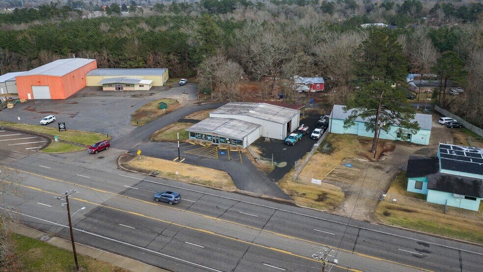More Photos Of 2216 N Timberland Dr, Lufkin Industrial For Sale