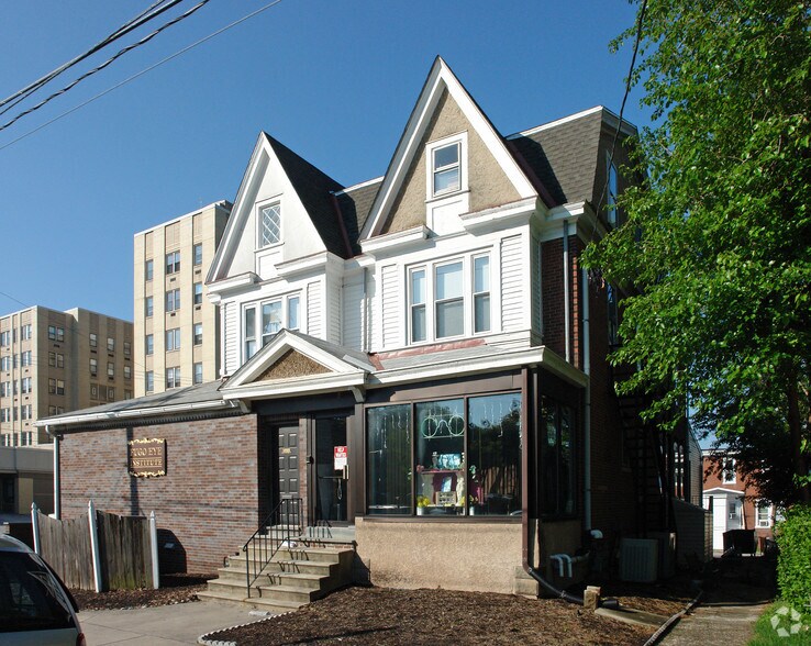 More Photos Of 100-102 W Fornance St, Norristown Medical For Sale