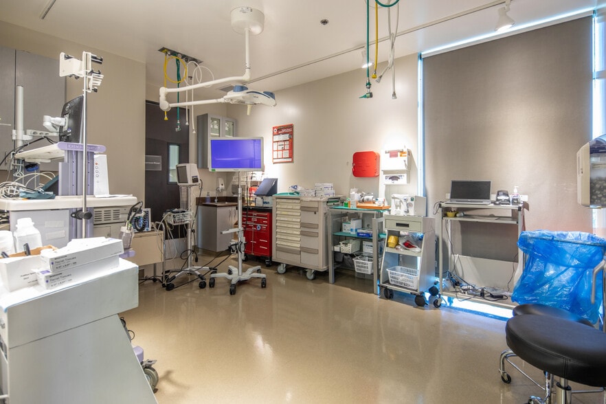 More Photos Of 113 Waterworks Way, Irvine Medical For Sale