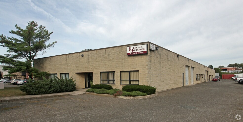 Primary Photo Of 2071-2079 9th Ave, Ronkonkoma Manufacturing For Lease