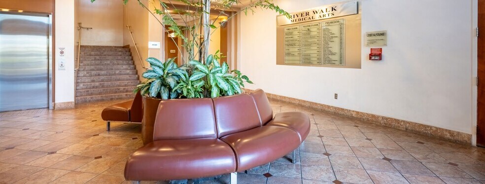 More Photos Of 9900 Stockdale Hwy, Bakersfield Medical For Sale
