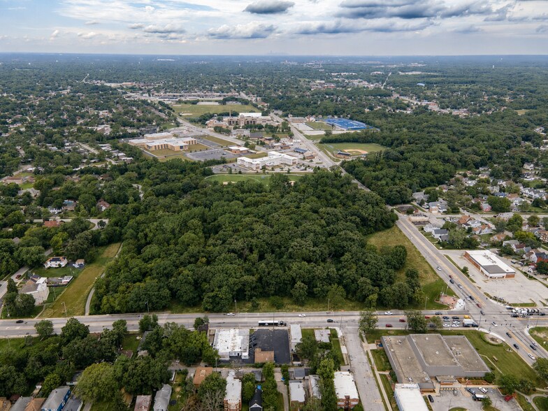 More Photos Of 44 W Lincoln Hwy, Chicago Heights General Retail For Sale