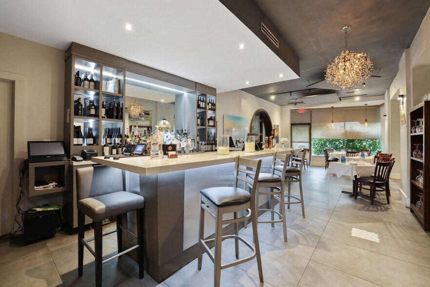 More Photos Of 4019 S Le Jeune Rd, Coral Gables Restaurant For Sale