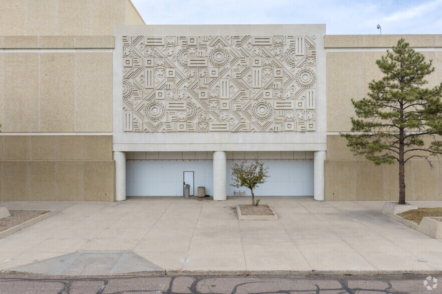 More Photos Of 820 & 3655 Citadel Dr E, Colorado Springs General Retail For Sale