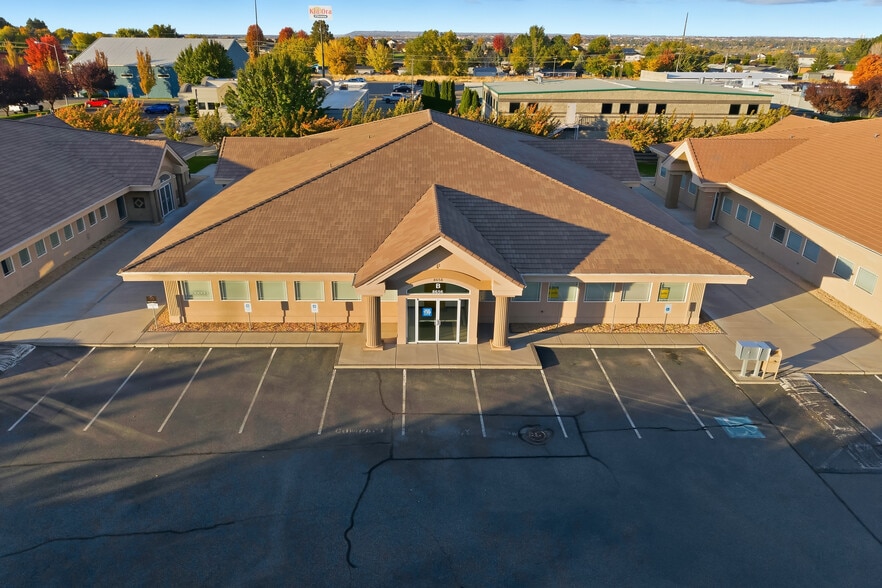 More Photos Of 8656 W Gage Blvd, Kennewick Office For Lease