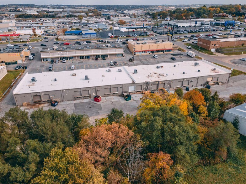 More Photos Of 8410 K St, Omaha Warehouse For Lease