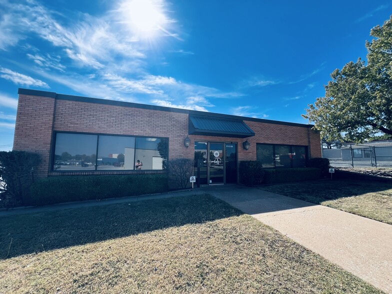 Primary Photo Of 20 NE 38th St, Oklahoma City Office For Sale