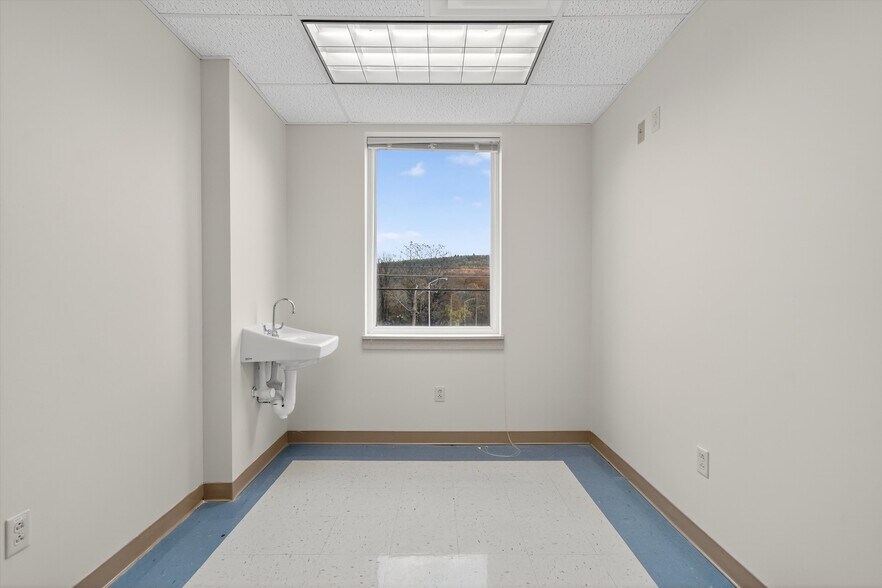 More Photos Of 161 E Main St, Port Jervis Medical For Sale