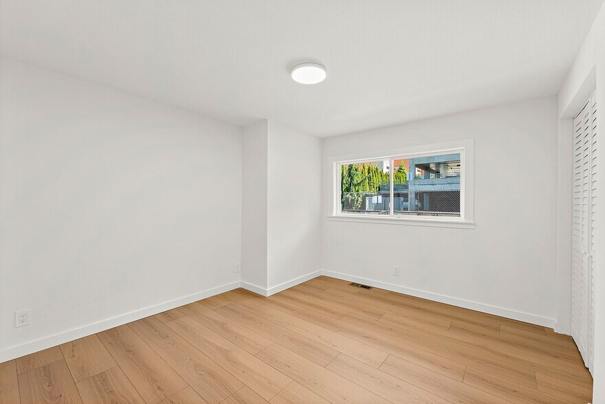 More Photos Of 1415 2nd St SE, Puyallup Assisted Living For Sale