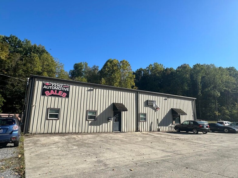 Primary Photo Of 6933 N Lee Hwy, Cleveland Warehouse For Sale