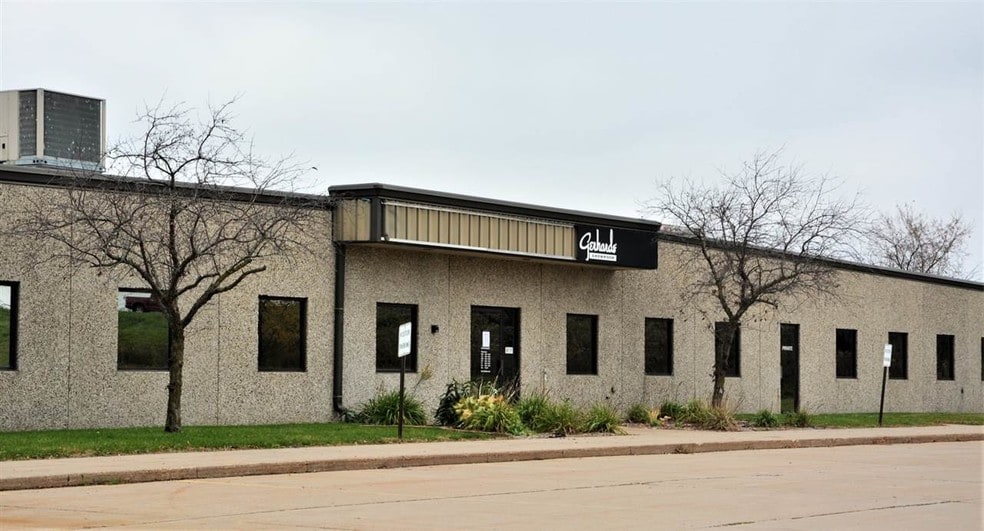 More Photos Of 4949 Chavenelle Rd, Dubuque Industrial For Lease