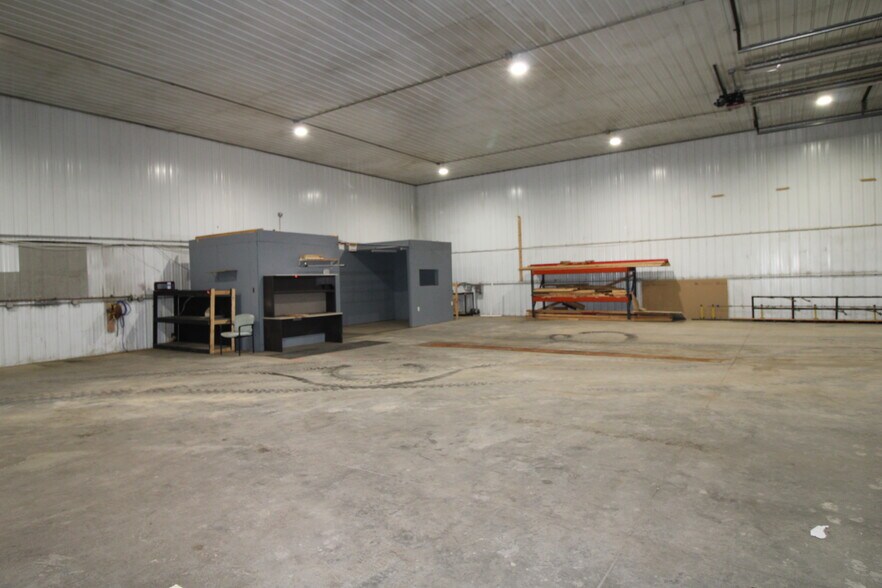 More Photos Of 8401 NW 282nd St, Berthold Warehouse For Lease