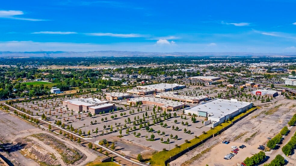 More Photos Of 1255 N Happy Valley Rd, Nampa Restaurant For Sale