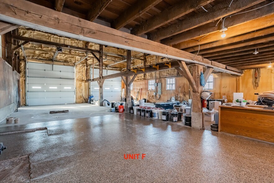 More Photos Of 8758 IN-9, Pendleton Light Manufacturing For Sale