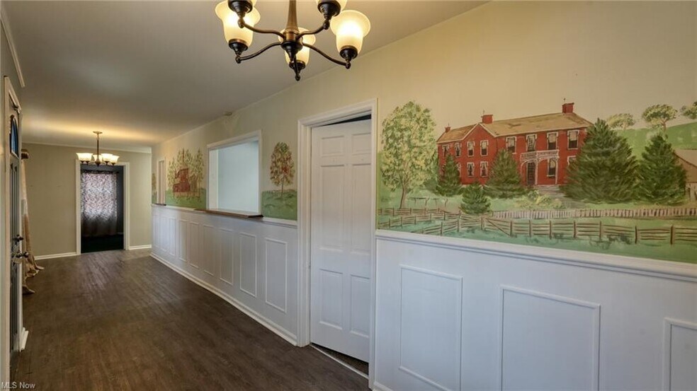 More Photos Of 126 N 9th St, Cambridge Office For Sale