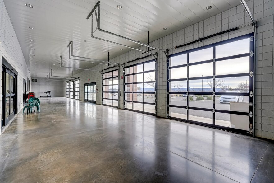 More Photos Of 3600 N Glassford Hill Rd, Prescott Valley Freestanding For Lease