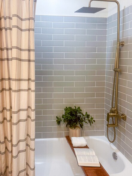 More Photos Of 1733 Main Rd, Johns Island Office For Sale