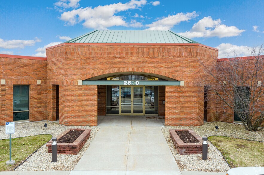 More Photos Of 2820 Walton Commons W, Madison Office For Lease