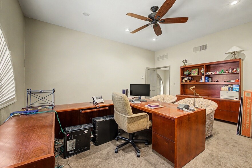 More Photos Of 930 E Osborn Rd, Phoenix Office For Sale