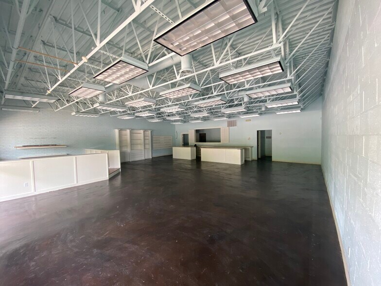 More Photos Of 3525-3549 S Harvard Ave, Tulsa Unknown For Lease