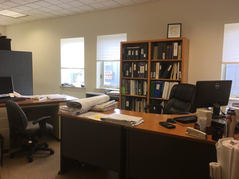 More Photos Of 201 Main St, Toms River Office For Lease