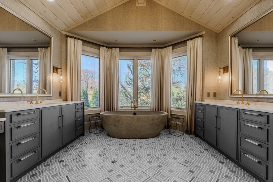 More Photos Of 6720 Erie Rd, Sweetwater Lodge Meeting Hall For Sale