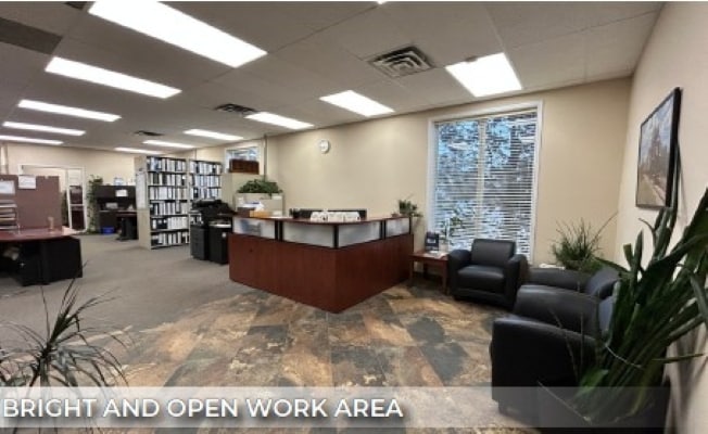 More Photos Of 11816 121 St NW, Edmonton Office For Sale