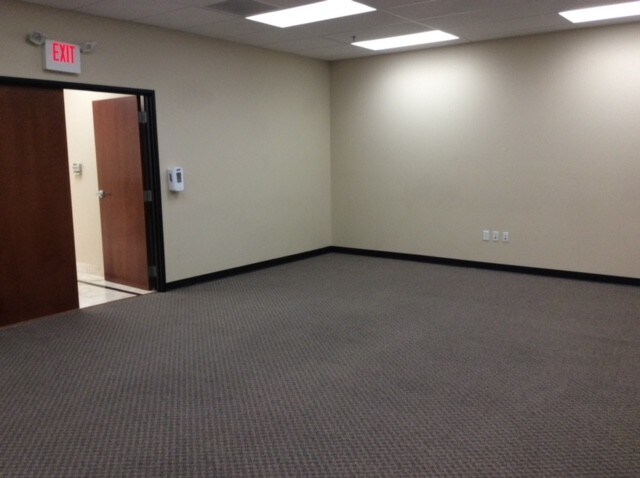 More Photos Of 2980 S Jones Blvd, Las Vegas Medical For Lease