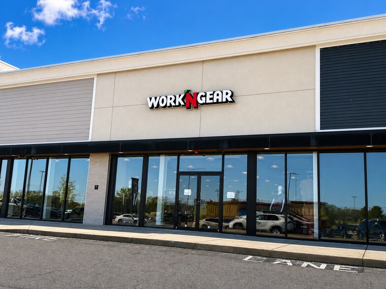 More Photos Of 287 Washington St, Attleboro Unknown For Lease