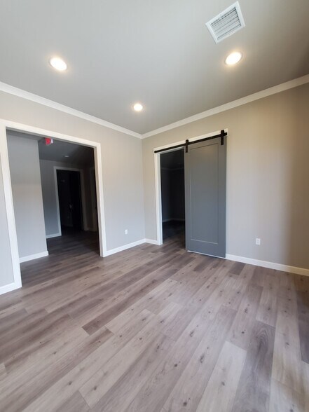More Photos Of 2259 N 9th St, Broken Arrow Office For Lease