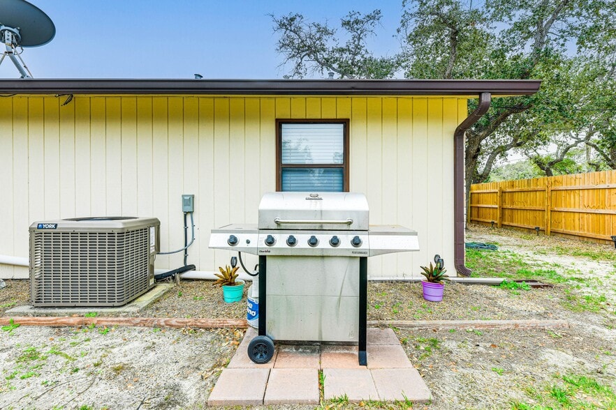 More Photos Of 1524 16th St, Rockport Manufactured Housing Mobile Home Park For Sale