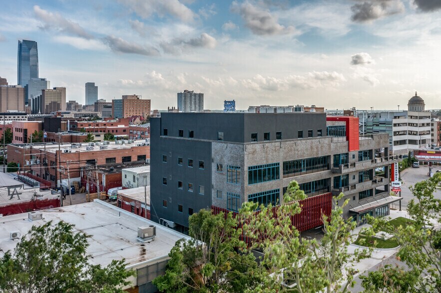 More Photos Of 1122 N Broadway Ave, Oklahoma City Office For Lease