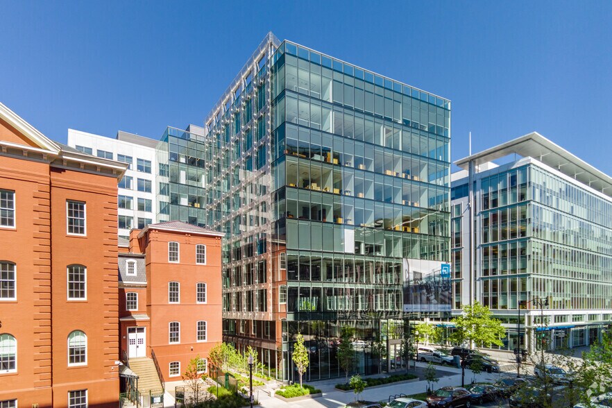 More Photos Of 2100 L St NW, Washington Office For Sale
