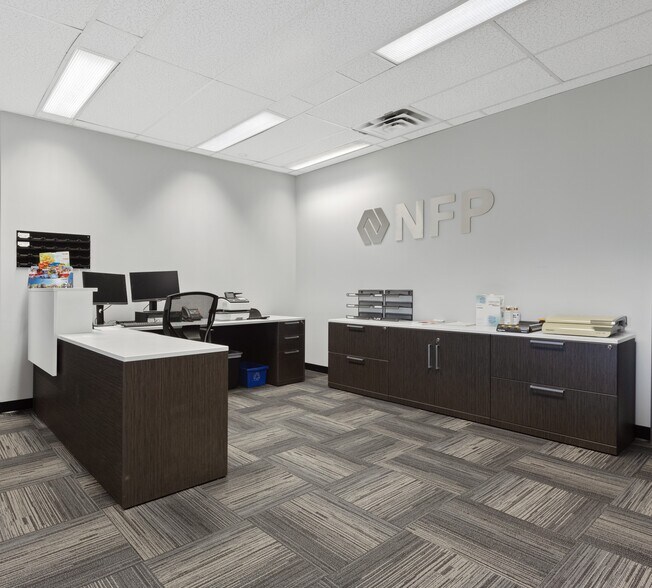 More Photos Of 2460 Lancaster Rd, Ottawa Office For Lease