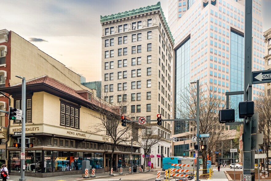 More Photos Of 100 5th Ave, Pittsburgh Office For Lease