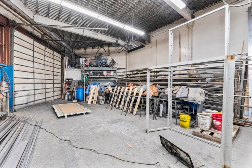 More Photos Of 914 E Main St, Stamford Warehouse For Sale