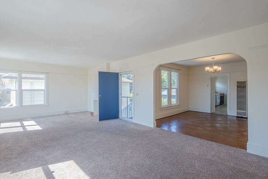 More Photos Of 206 Cypress Ave, Pacific Grove Apartments For Sale