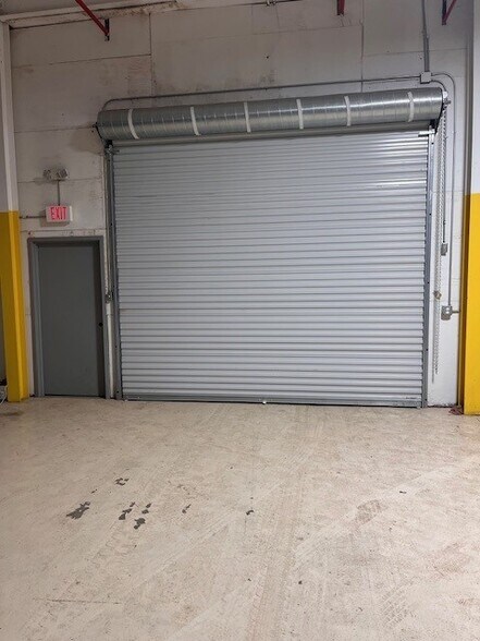 More Photos Of 9007 Detroit Ave, Cleveland Warehouse For Lease