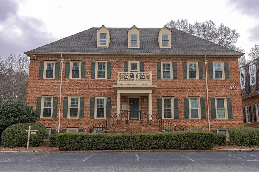 More Photos Of 1111 Cambridge Sq, Alpharetta Office Residential For Lease