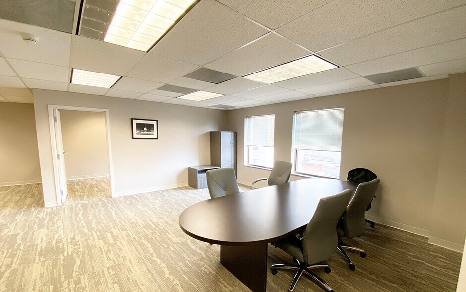 More Photos Of 225 Market St, Harrisburg Office For Lease