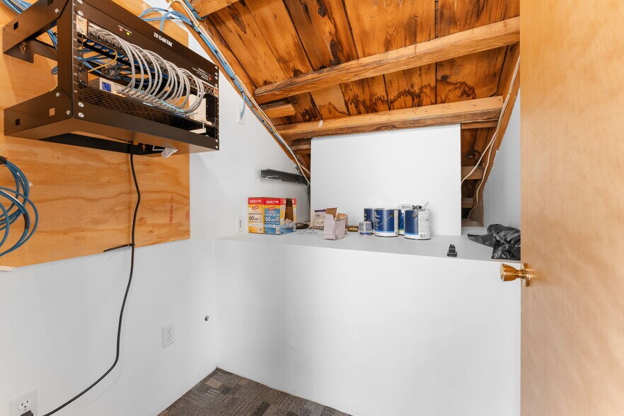 More Photos Of 40R Merrimac St, Newburyport Loft Creative Space For Lease