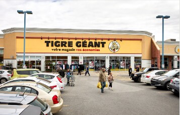 Primary Photo Of 25 Boul Don-Quichotte, L'Île-Perrot General Retail For Lease