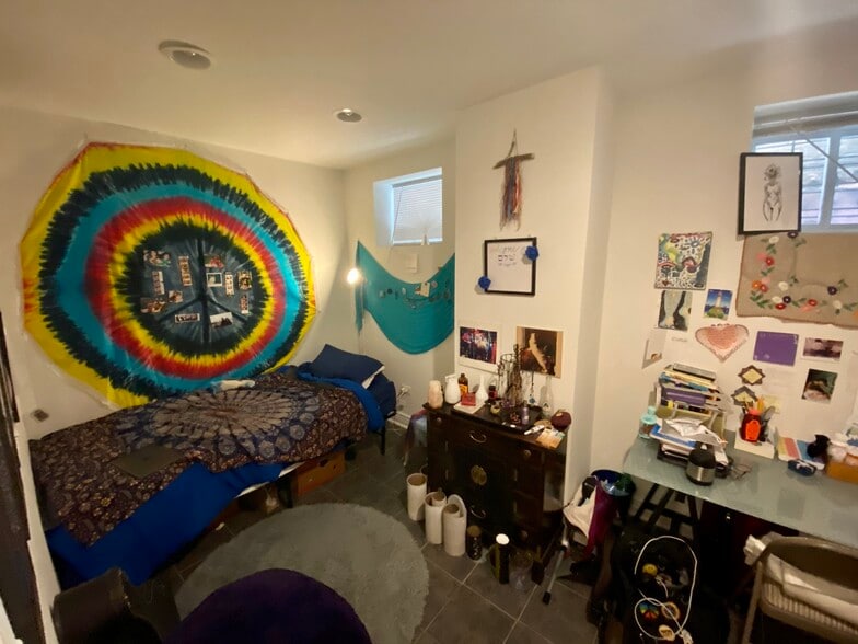 More Photos Of 2439 N Seminary Ave, Chicago Apartments For Sale